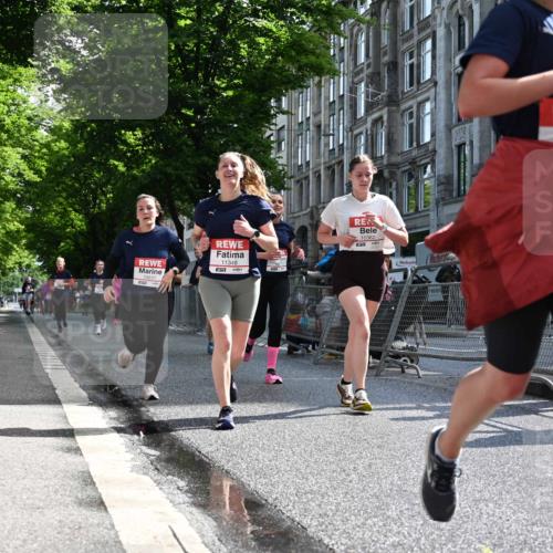 14.06.2026 - REWE Women's Run J. Mangold http://msf.ph/oto/9754172 14.06.2026 10:12:45 Ziel 10125, 10145, 10146, 10147, 10148, 10283, 10362, 10408, 10537, 10571, 10695, 11348, 11420, 11437 meine-sportfotos.de
