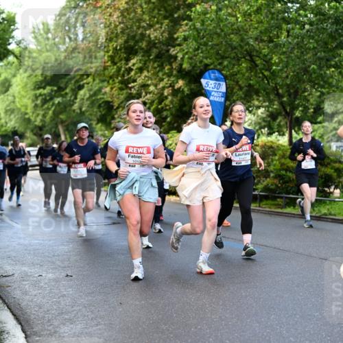 14.06.2026 - REWE Women's Run Dr. Thomas Lammeyer http://msf.ph/oto/9754190 14.06.2026 09:17:24 Laufen 1013, 5, 30, 97, 11407, 10546, 7, 57 meine-sportfotos.de