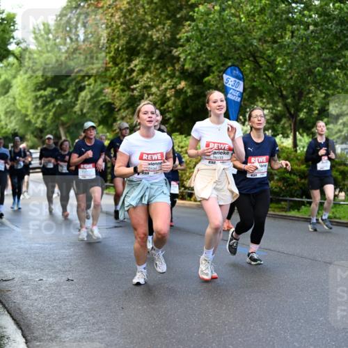 14.06.2026 - REWE Women's Run Dr. Thomas Lammeyer http://msf.ph/oto/9754194 14.06.2026 09:17:25 Laufen 5, 30, 0134, 10133, 7, 1407, 10546, 7 meine-sportfotos.de