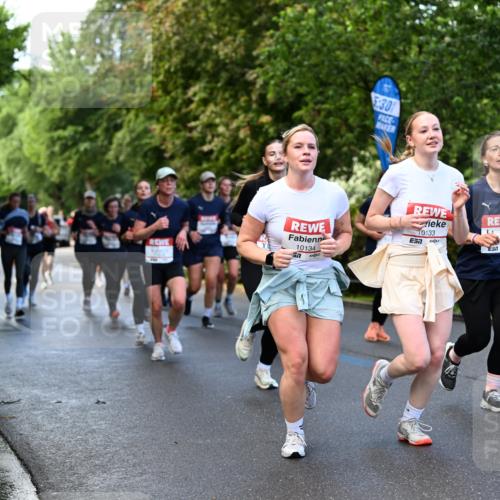 14.06.2026 - REWE Women's Run Dr. Thomas Lammeyer http://msf.ph/oto/9754203 14.06.2026 09:17:25 Laufen 10134, 5, 30, 10133, 27 meine-sportfotos.de