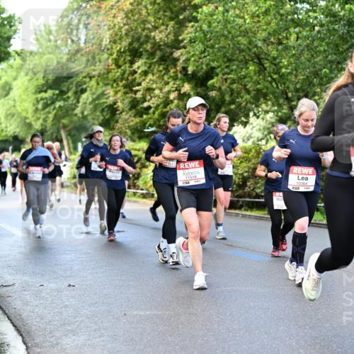 14.06.2026 - REWE Women's Run Dr. Thomas Lammeyer http://msf.ph/oto/9754225 14.06.2026 09:17:27 Laufen 011, 11518, 7, 10364, 7, 5, 30, 10265, 7 meine-sportfotos.de