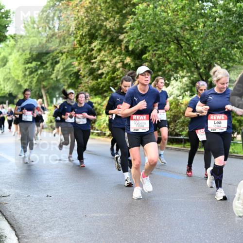 14.06.2026 - REWE Women's Run Dr. Thomas Lammeyer http://msf.ph/oto/9754227 14.06.2026 09:17:27 Laufen 11518, 7, 5, 30, 10265, 10364 meine-sportfotos.de