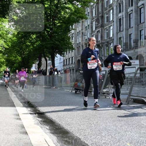 14.06.2026 - REWE Women's Run J. Mangold http://msf.ph/oto/9754244 14.06.2026 10:12:54 Ziel 10186, 10297, 10502, 11113, 11143, 11166, 11340 meine-sportfotos.de