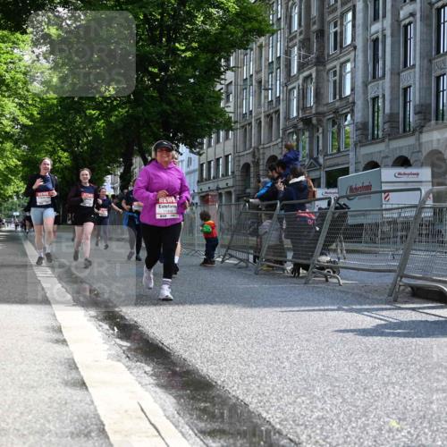 14.06.2026 - REWE Women's Run J. Mangold http://msf.ph/oto/9754249 14.06.2026 10:12:58 Ziel 10186, 10297, 10366, 10507, 10887, 10948, 11166, 11257, 11282, 11458 meine-sportfotos.de
