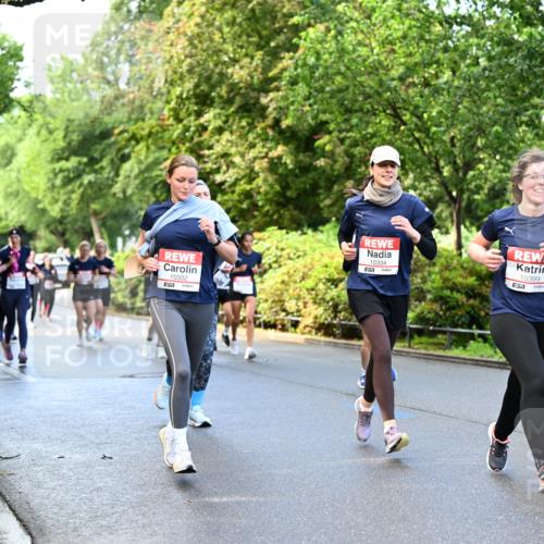14.06.2026 - REWE Women's Run Dr. Thomas Lammeyer http://msf.ph/oto/9754272 14.06.2026 09:17:29 Laufen 10302, 57, 10334, 7, 10399, 57 meine-sportfotos.de