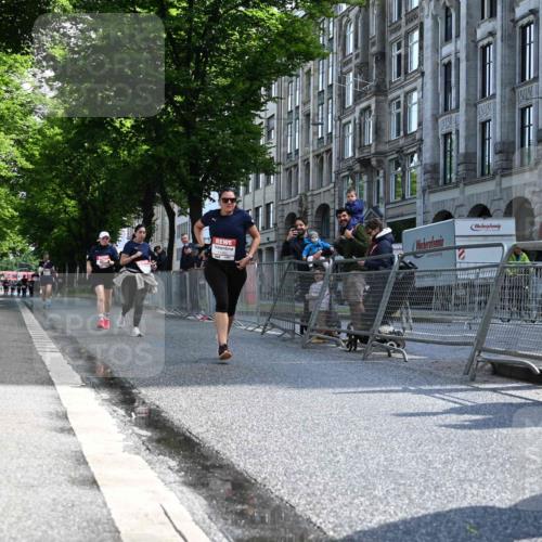 14.06.2026 - REWE Women's Run J. Mangold http://msf.ph/oto/9754282 14.06.2026 10:13:04 Ziel 10366, 10507, 10688, 10887, 10909, 10948, 11257, 11282, 11362, 11458 meine-sportfotos.de