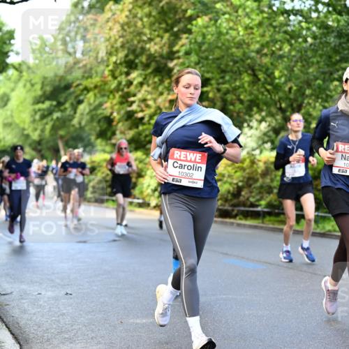 14.06.2026 - REWE Women's Run Dr. Thomas Lammeyer http://msf.ph/oto/9754285 14.06.2026 09:17:30 Laufen 10302, 10334 meine-sportfotos.de