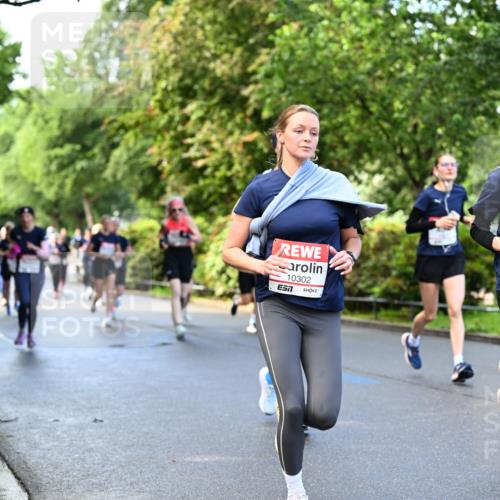 14.06.2026 - REWE Women's Run Dr. Thomas Lammeyer http://msf.ph/oto/9754287 14.06.2026 09:17:30 Laufen 10302, 7, 10334 meine-sportfotos.de
