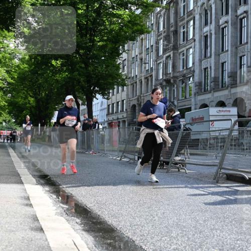 14.06.2026 - REWE Women's Run J. Mangold http://msf.ph/oto/9754308 14.06.2026 10:13:07 Ziel 10688, 10887, 10909, 10948, 11257, 11362, 11457 meine-sportfotos.de