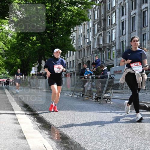 14.06.2026 - REWE Women's Run J. Mangold http://msf.ph/oto/9754313 14.06.2026 10:13:08 Ziel 10688, 10909, 10948, 11257, 11362, 11457 meine-sportfotos.de