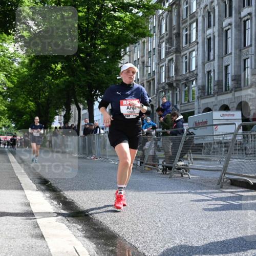 14.06.2026 - REWE Women's Run J. Mangold http://msf.ph/oto/9754320 14.06.2026 10:13:09 Ziel 10688, 10909, 11362, 11457 meine-sportfotos.de
