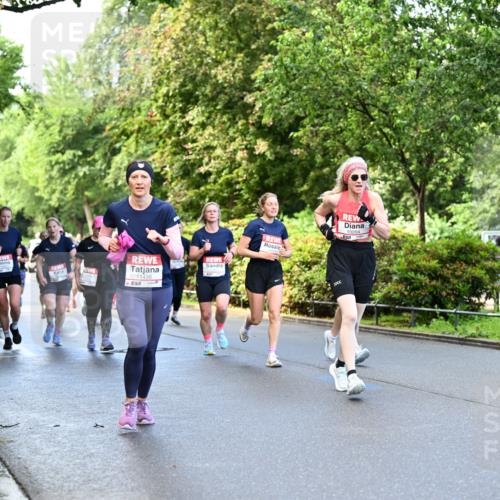 14.06.2026 - REWE Women's Run Dr. Thomas Lammeyer http://msf.ph/oto/9754323 14.06.2026 09:17:33 Laufen 11438, 10204, 10687, 1138 meine-sportfotos.de