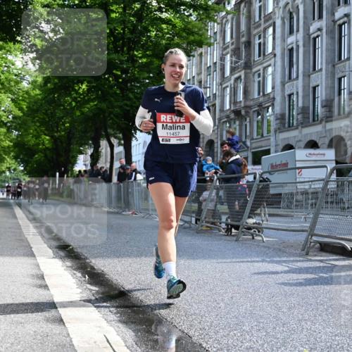 14.06.2026 - REWE Women's Run J. Mangold http://msf.ph/oto/9754332 14.06.2026 10:13:13 Ziel 10688, 10909, 11457 meine-sportfotos.de