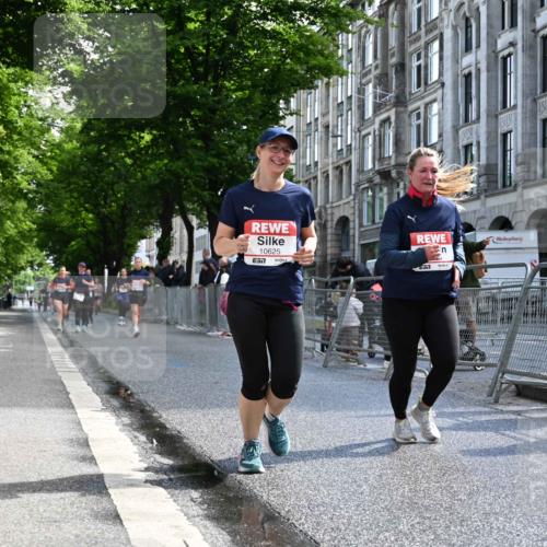 14.06.2026 - REWE Women's Run J. Mangold http://msf.ph/oto/9754354 14.06.2026 10:13:29 Ziel 10625, 10668, 11149 meine-sportfotos.de