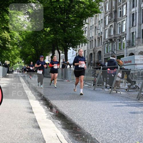 14.06.2026 - REWE Women's Run J. Mangold http://msf.ph/oto/9754360 14.06.2026 10:13:34 Ziel 10384, 10555, 11149, 11251 meine-sportfotos.de