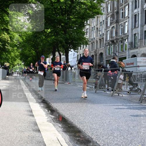 14.06.2026 - REWE Women's Run J. Mangold http://msf.ph/oto/9754362 14.06.2026 10:13:34 Ziel 10384, 10555, 11149, 11251 meine-sportfotos.de