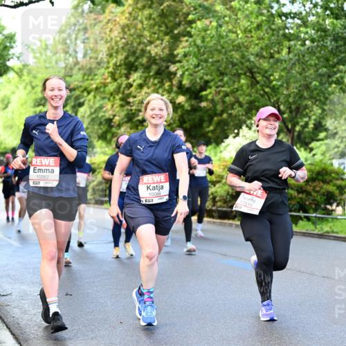 14.06.2026 - REWE Women's Run Dr. Thomas Lammeyer http://msf.ph/oto/9754377 14.06.2026 09:17:37 Laufen 10062, 7, 10066, 7, 11515, 57 meine-sportfotos.de