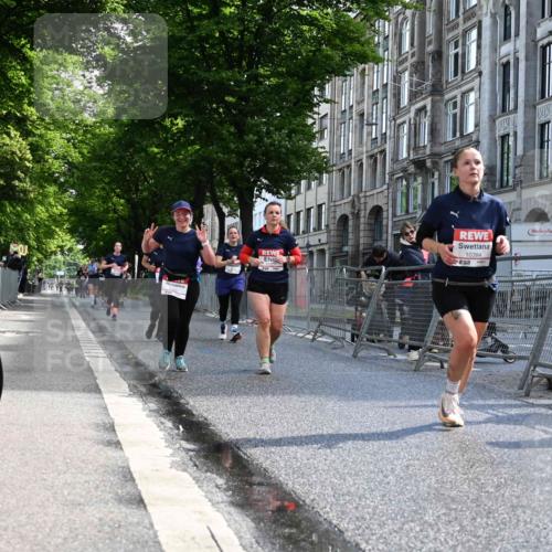 14.06.2026 - REWE Women's Run J. Mangold http://msf.ph/oto/9754378 14.06.2026 10:13:36 Ziel 10384, 10555, 10596, 11251, 11445 meine-sportfotos.de
