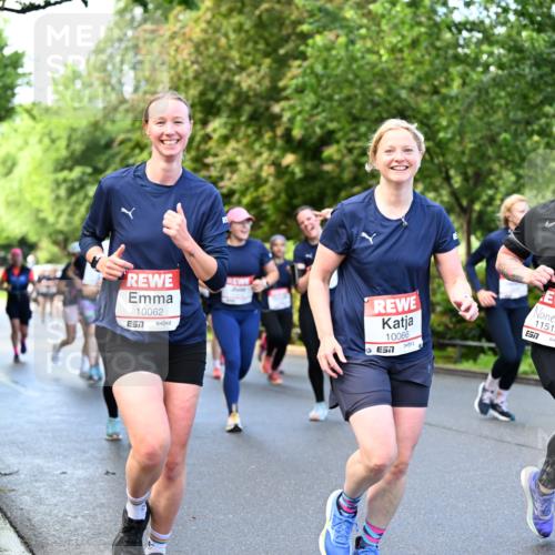14.06.2026 - REWE Women's Run Dr. Thomas Lammeyer http://msf.ph/oto/9754387 14.06.2026 09:17:37 Laufen 10062, 7, 10066, 7, 11515, 7 meine-sportfotos.de
