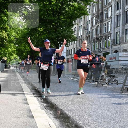 14.06.2026 - REWE Women's Run J. Mangold http://msf.ph/oto/9754390 14.06.2026 10:13:37 Ziel 10384, 10555, 10596, 11251, 11445 meine-sportfotos.de