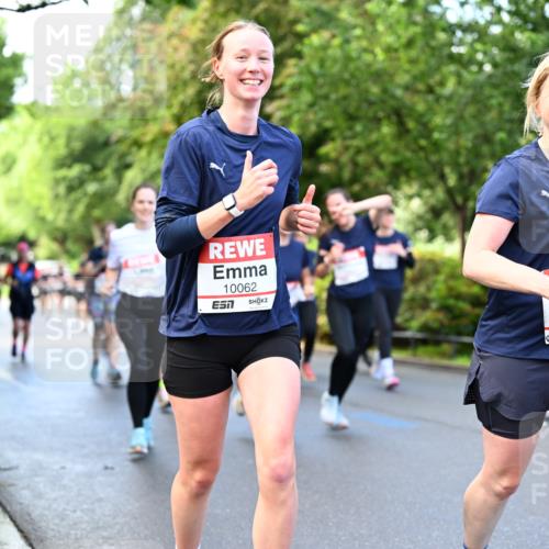 14.06.2026 - REWE Women's Run Dr. Thomas Lammeyer http://msf.ph/oto/9754394 14.06.2026 09:17:38 Laufen 10062, 7, 10066, 7 meine-sportfotos.de