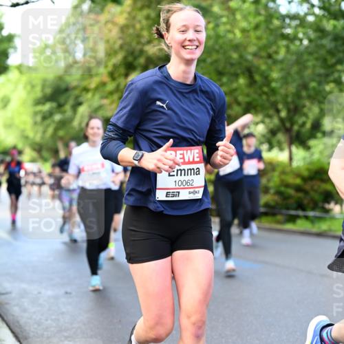 14.06.2026 - REWE Women's Run Dr. Thomas Lammeyer http://msf.ph/oto/9754395 14.06.2026 09:17:38 Laufen 10062, 10066, 557 meine-sportfotos.de