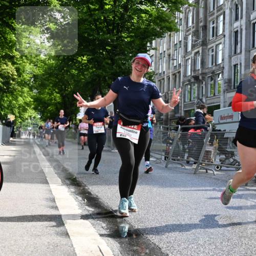 14.06.2026 - REWE Women's Run J. Mangold http://msf.ph/oto/9754406 14.06.2026 10:13:38 Ziel 10384, 10555, 10596, 11251, 11445 meine-sportfotos.de