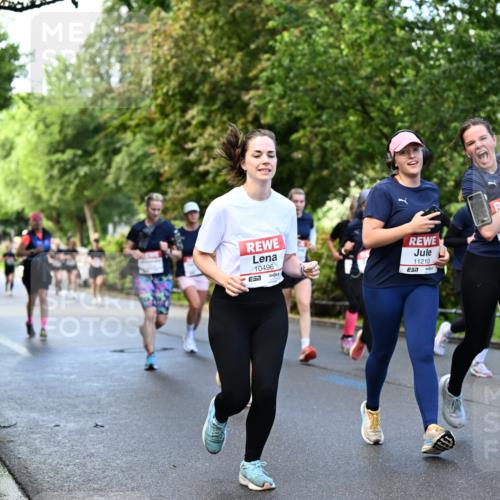 14.06.2026 - REWE Women's Run Dr. Thomas Lammeyer http://msf.ph/oto/9754412 14.06.2026 09:17:39 Laufen 10496, 11210, 57, 10835 meine-sportfotos.de