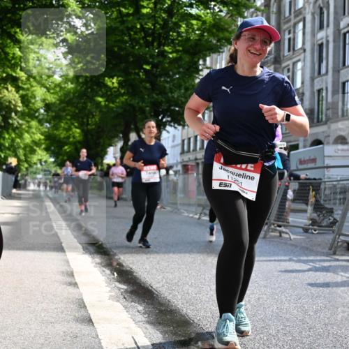 14.06.2026 - REWE Women's Run J. Mangold http://msf.ph/oto/9754415 14.06.2026 10:13:39 Ziel 10241, 10384, 10555, 10596, 11251, 11445 meine-sportfotos.de