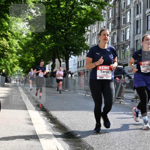14.06.2026 - REWE Women's Run J. Mangold http://msf.ph/oto/9754435 14.06.2026 10:13:40 Ziel 10040, 10241, 10384, 10555, 10596, 11251, 11445 meine-sportfotos.de