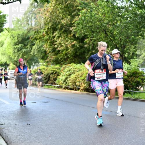 14.06.2026 - REWE Women's Run Dr. Thomas Lammeyer http://msf.ph/oto/9754445 14.06.2026 09:17:41 Laufen 11214, 10440, 9, 11370 meine-sportfotos.de