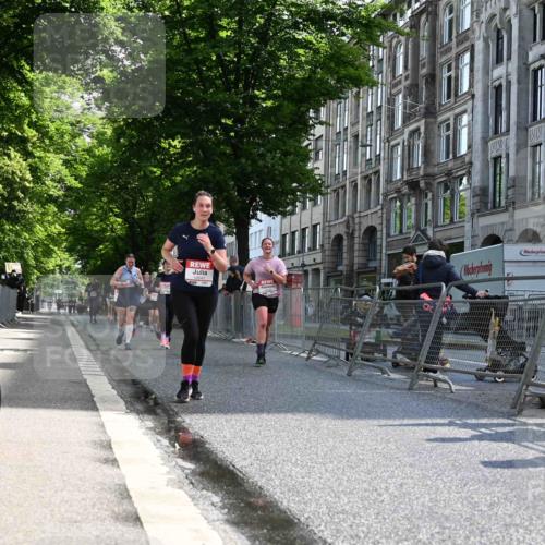 14.06.2026 - REWE Women's Run J. Mangold http://msf.ph/oto/9754448 14.06.2026 10:13:42 Ziel 10040, 10241, 10498, 10555, 10596, 11251, 11445 meine-sportfotos.de