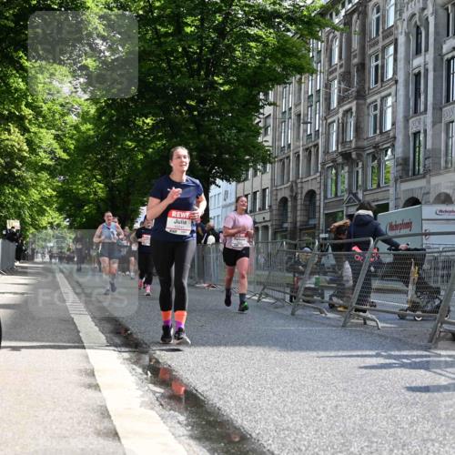 14.06.2026 - REWE Women's Run J. Mangold http://msf.ph/oto/9754453 14.06.2026 10:13:43 Ziel 10040, 10241, 10321, 10498, 10596, 11251, 11445 meine-sportfotos.de