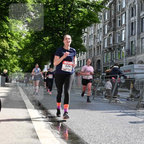 14.06.2026 - REWE Women's Run J. Mangold http://msf.ph/oto/9754459 14.06.2026 10:13:44 Ziel 10040, 10241, 10321, 10458, 10498, 10536, 10596, 11445 meine-sportfotos.de