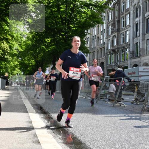 14.06.2026 - REWE Women's Run J. Mangold http://msf.ph/oto/9754461 14.06.2026 10:13:44 Ziel 10040, 10241, 10321, 10458, 10498, 10536, 10596, 11445 meine-sportfotos.de