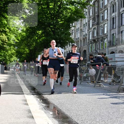 14.06.2026 - REWE Women's Run J. Mangold http://msf.ph/oto/9754479 14.06.2026 10:13:47 Ziel 10040, 10241, 10321, 10458, 10498, 10536, 10711, 11497 meine-sportfotos.de