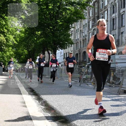 14.06.2026 - REWE Women's Run J. Mangold http://msf.ph/oto/9754510 14.06.2026 10:13:50 Ziel 10040, 10321, 10336, 10452, 10458, 10498, 10536, 10711, 11425, 11497 meine-sportfotos.de