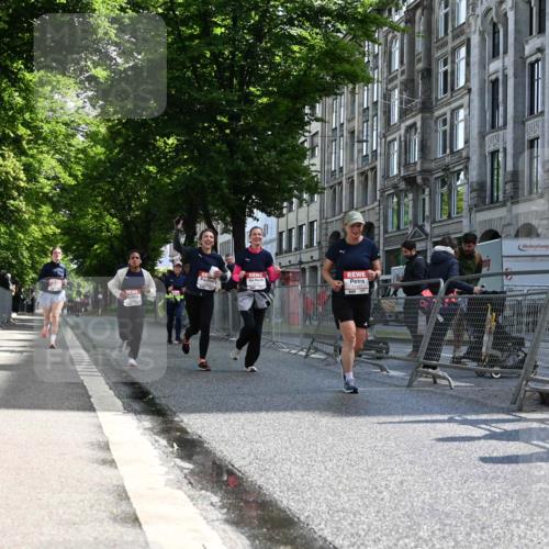 14.06.2026 - REWE Women's Run J. Mangold http://msf.ph/oto/9754516 14.06.2026 10:13:51 Ziel 10321, 10336, 10452, 10458, 10498, 10536, 10711, 11295, 11425, 11497 meine-sportfotos.de