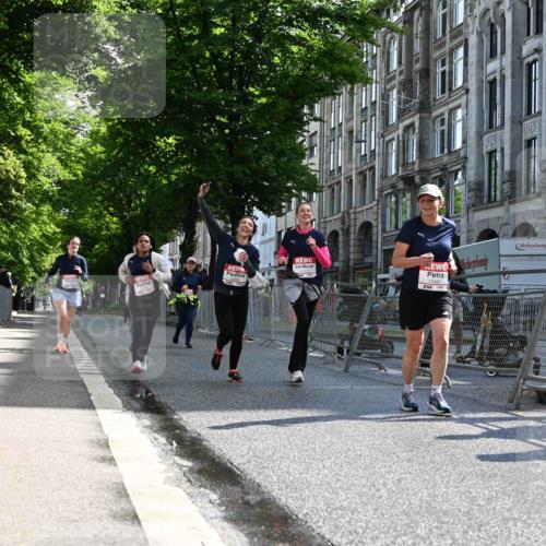 14.06.2026 - REWE Women's Run J. Mangold http://msf.ph/oto/9754529 14.06.2026 10:13:52 Ziel 10321, 10336, 10452, 10458, 10498, 10536, 10696, 10711, 11295, 11425, 11497 meine-sportfotos.de