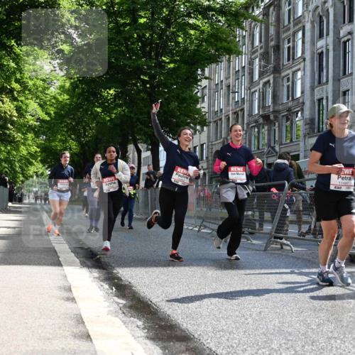 14.06.2026 - REWE Women's Run J. Mangold http://msf.ph/oto/9754535 14.06.2026 10:13:52 Ziel 10321, 10336, 10452, 10458, 10498, 10536, 10696, 10711, 11295, 11425, 11497 meine-sportfotos.de