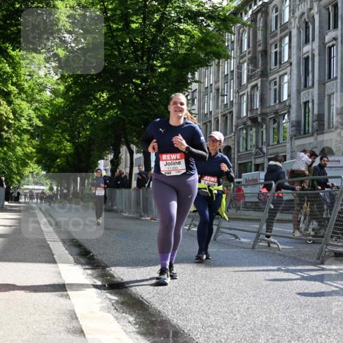 14.06.2026 - REWE Women's Run J. Mangold http://msf.ph/oto/9754575 14.06.2026 10:13:56 Ziel 10336, 10452, 10696, 10711, 11295, 11425, 11497 meine-sportfotos.de