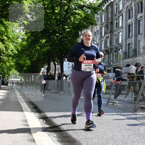 14.06.2026 - REWE Women's Run J. Mangold http://msf.ph/oto/9754580 14.06.2026 10:13:56 Ziel 10336, 10452, 10696, 10711, 11295, 11425, 11497 meine-sportfotos.de