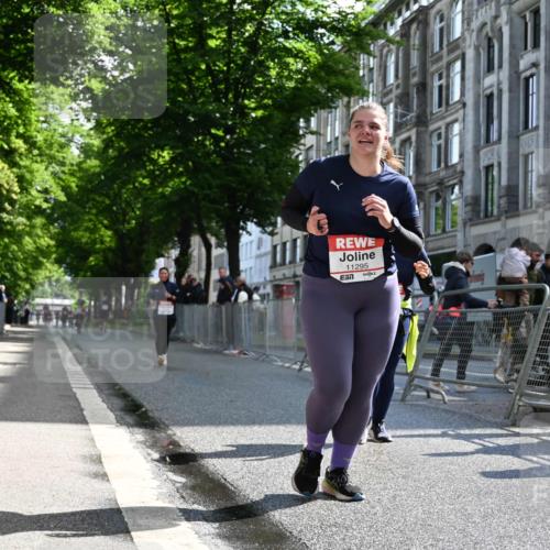 14.06.2026 - REWE Women's Run J. Mangold http://msf.ph/oto/9754582 14.06.2026 10:13:57 Ziel 10175, 10336, 10452, 10696, 10711, 11295, 11425, 11497 meine-sportfotos.de