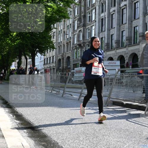 14.06.2026 - REWE Women's Run J. Mangold http://msf.ph/oto/9754610 14.06.2026 10:14:02 Ziel 10175, 10696 meine-sportfotos.de
