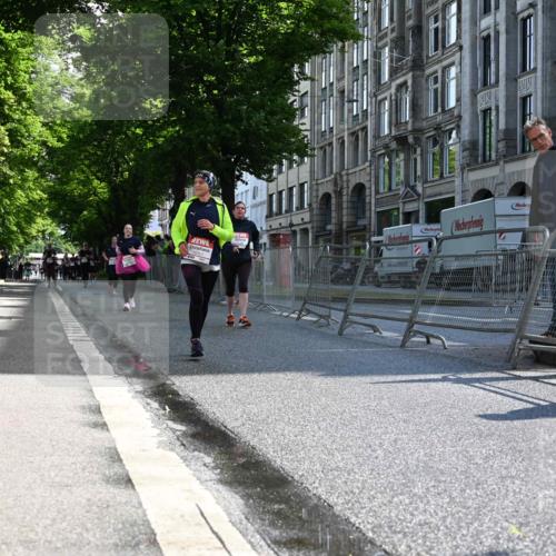14.06.2026 - REWE Women's Run J. Mangold http://msf.ph/oto/9754612 14.06.2026 10:14:12 Ziel 10717, 11125 meine-sportfotos.de