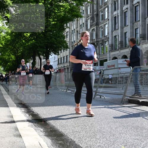 14.06.2026 - REWE Women's Run J. Mangold http://msf.ph/oto/9754683 14.06.2026 10:14:24 Ziel 10509, 10716, 11359, 11461 meine-sportfotos.de