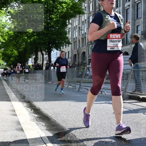14.06.2026 - REWE Women's Run J. Mangold http://msf.ph/oto/9754711 14.06.2026 10:14:28 Ziel 10064, 10509, 11359, 11461 meine-sportfotos.de
