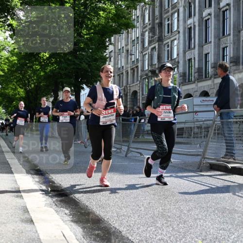 14.06.2026 - REWE Women's Run J. Mangold http://msf.ph/oto/9754731 14.06.2026 10:14:35 Ziel 10064, 10394, 10550, 10569, 10872, 10961, 10962, 11195, 11286 meine-sportfotos.de