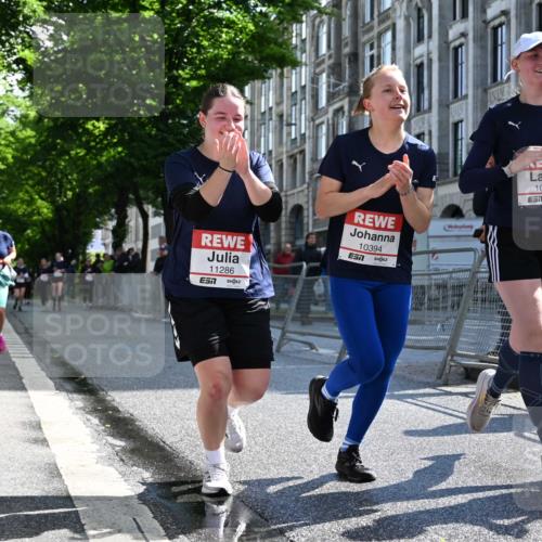 14.06.2026 - REWE Women's Run J. Mangold http://msf.ph/oto/9754770 14.06.2026 10:14:39 Ziel 10394, 10550, 10569, 10872, 10883, 10961, 10962, 11195, 11286 meine-sportfotos.de
