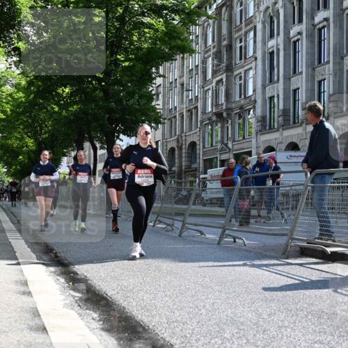 14.06.2026 - REWE Women's Run J. Mangold http://msf.ph/oto/9754797 14.06.2026 10:14:48 Ziel 10374, 10404, 10644, 10689 meine-sportfotos.de